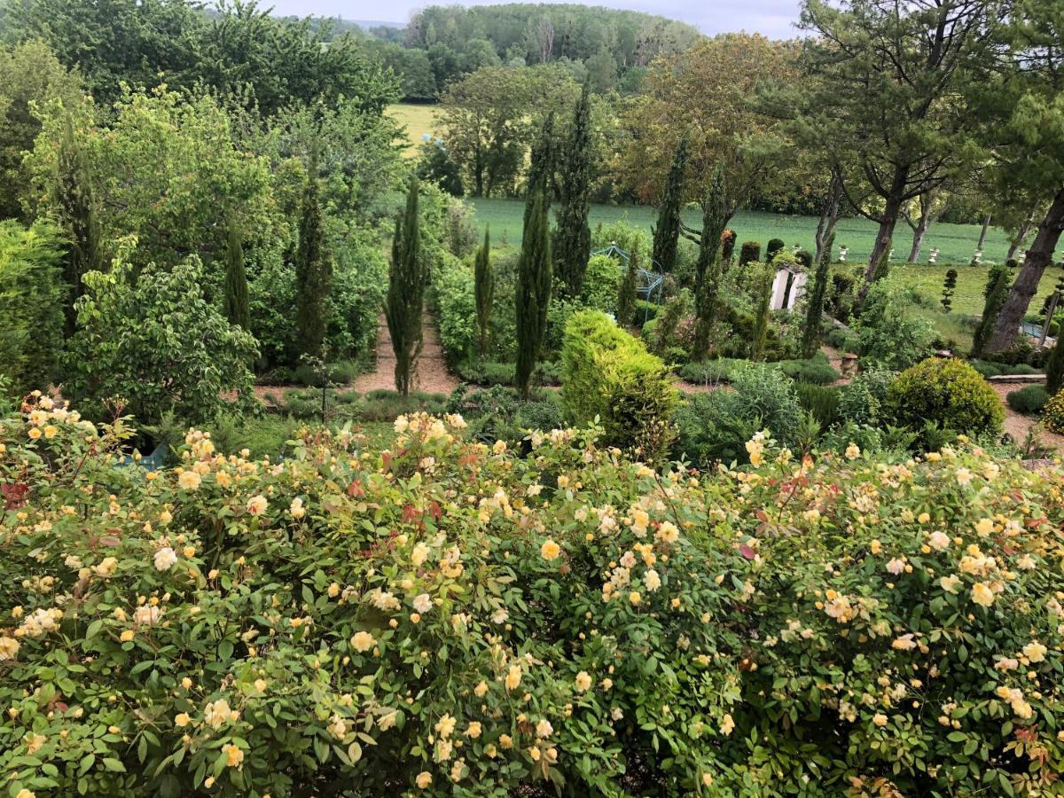 Les Jardins Haute Couture Huismes Exterior photo
